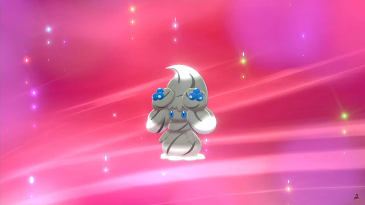 Milcery evolves into shiny Alcremie in Pokemon Sword & Shield