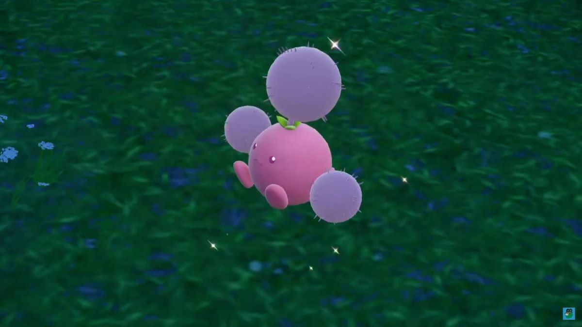 Close-up shot of shiny Jumpluff in Pokemon Scarlet & Violet